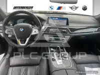 2022 BMW 750