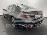 2022 BMW 750