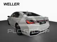 2022 BMW 750