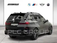 2022 BMW X7