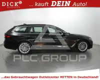 2022 BMW 530