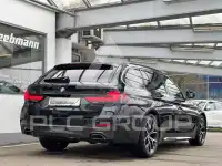 2022 BMW 530