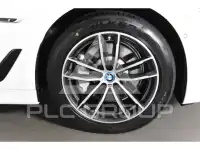 2022 BMW 530