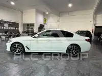 2022 BMW 530