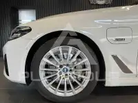 2022 BMW 530