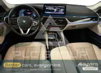 2022 BMW 530