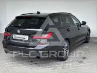 2022 BMW 320