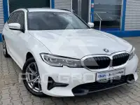 2022 BMW 320