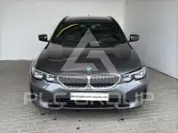 2022 BMW 320