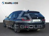 2022 BMW 320