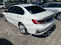 2022 BMW 320