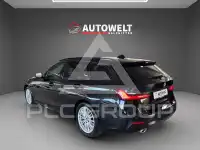 2022 BMW 320