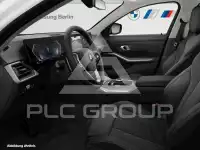 2022 BMW 320