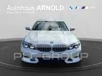 2022 BMW 320