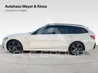 2022 BMW 320