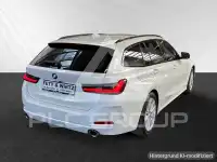 2022 BMW 320