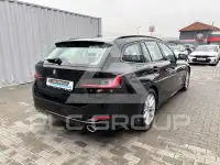 2022 BMW 320