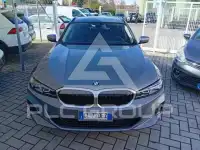 2022 BMW 320