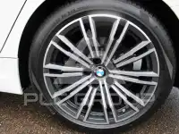 2022 BMW 320
