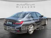 2022 BMW 320