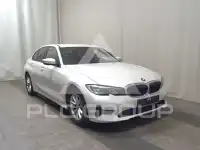 2022 BMW 320