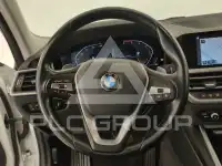 2022 BMW 320