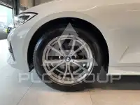2022 BMW 320