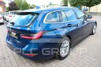 2022 BMW 320