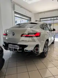 2022 BMW X4