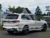 2022 BMW X7