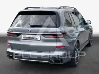 2022 BMW X7