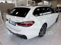 2022 BMW 520