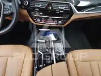 2022 BMW 520