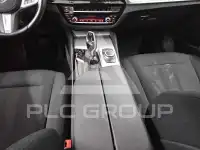 2022 BMW 520