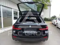 2022 BMW 520