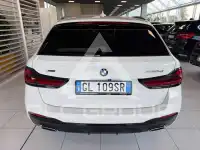 2022 BMW 520