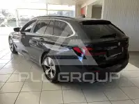 2022 BMW 520