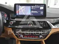 2022 BMW 520