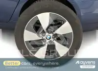 2022 BMW 520