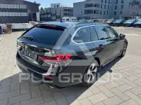 2022 BMW 520