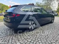 2022 BMW 520