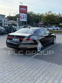 2022 BMW 730