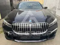 2022 BMW 730