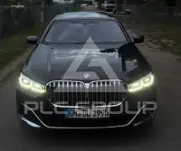 2022 BMW 730