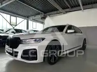 2022 BMW 730