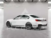 2022 BMW 730