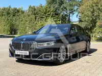 2022 BMW 730