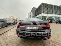 2022 BMW 730