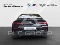 2022 BMW M8
