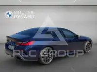 2022 BMW M8
